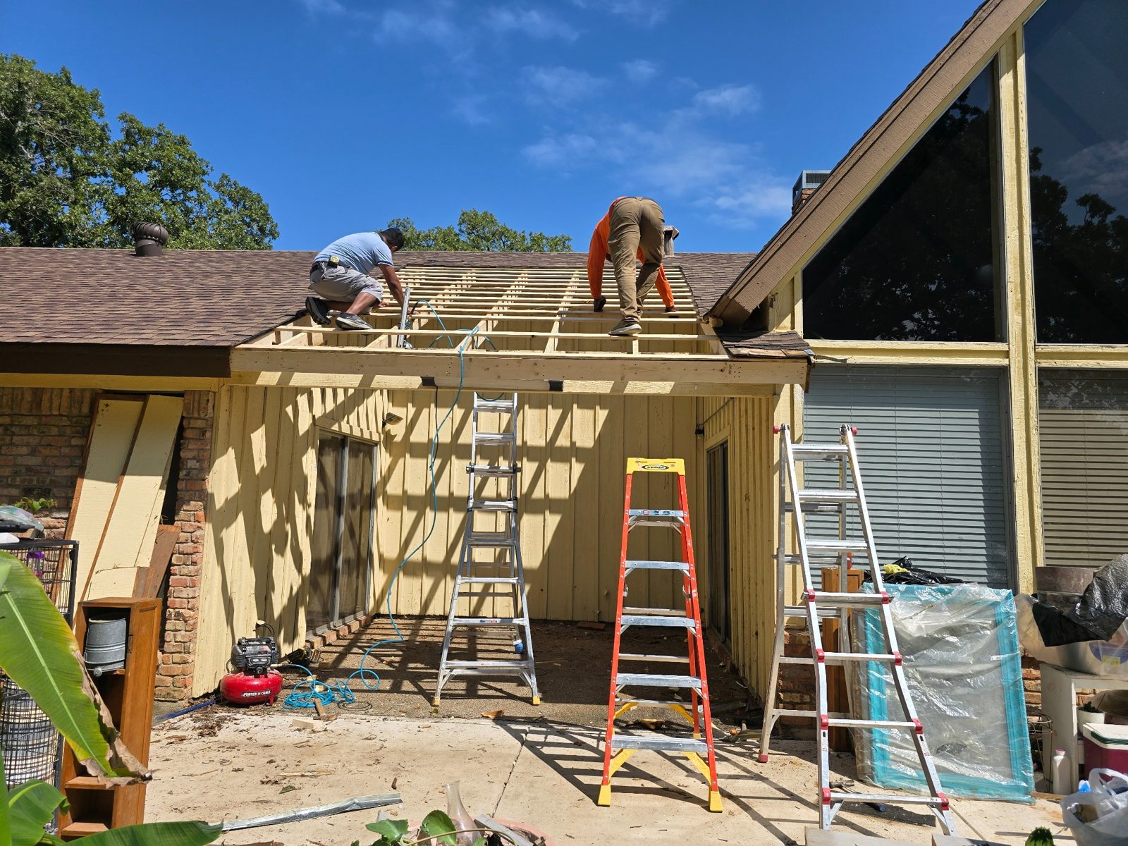 Professional metal framing for residential and commercial properties in DFW